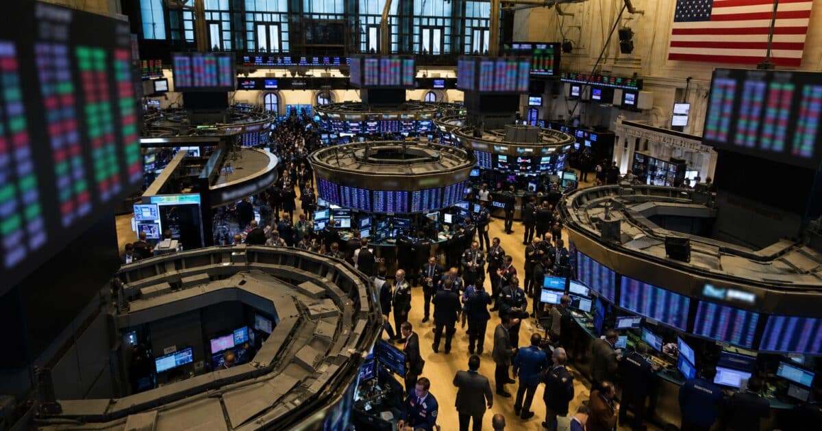 Bitcoin Slides Under $80K as ETF Flows Dry Up and $65K Looms