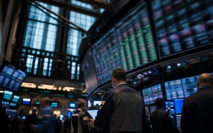 Bitwise HYPE ETF Pulls $25.5M in 48 Hours as Hyperliquid Grabs 44% of All Blockchain Fees
