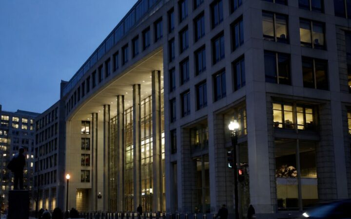 CFTC Suspends Officials Who Flagged Polymarket, Crypto.com, and Gemini