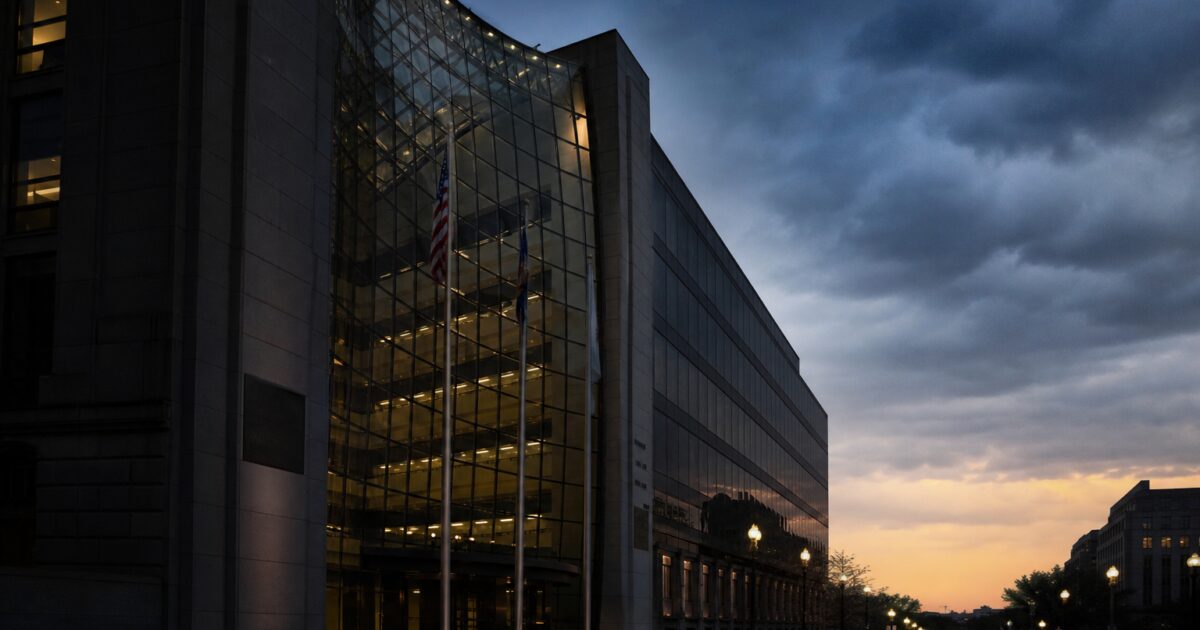 Ex-CFTC Officials Land at MoonPay and Gemini Titan After Overriding Staff on 3 Crypto Approvals