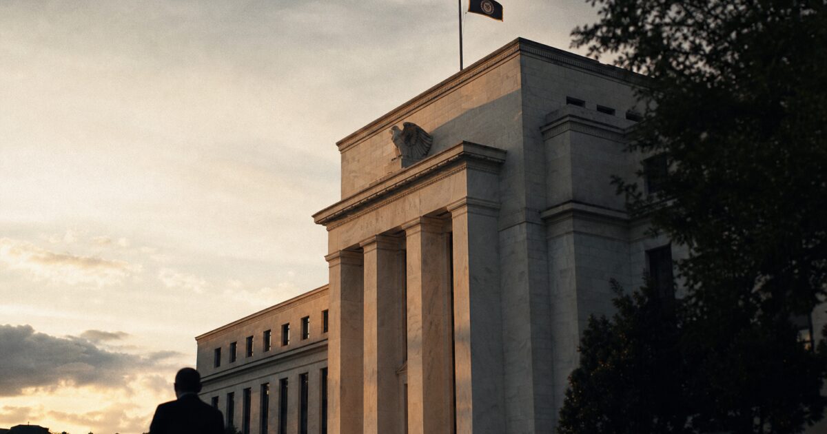 Kevin Warsh Takes the Fed Helm as Traders Price In Rate Hikes Over Trump’s Cut Demands
