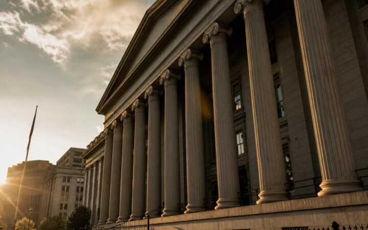 SEC Freezes Prediction Market ETF Reviews as Bitwise, Roundhill, GraniteShares Wait