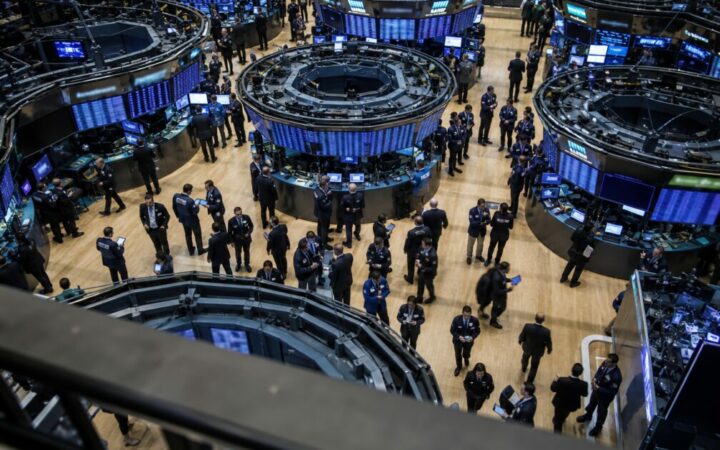 XRP Beats Bitcoin and Ethereum in ETF Flows for Second Straight Week