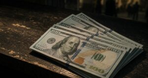 Asian Currencies Climb as Middle East Peace Hopes Dent Dollar Demand
