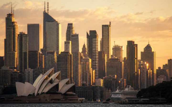 Australia's Crypto Licensing Deadline Pushed to September 30 for Hundreds of Firms