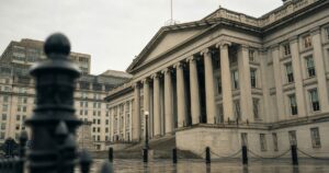 Avalanche Treasury Drops 16% on Nasdaq Debut as AVAX Hits Five-Year Low