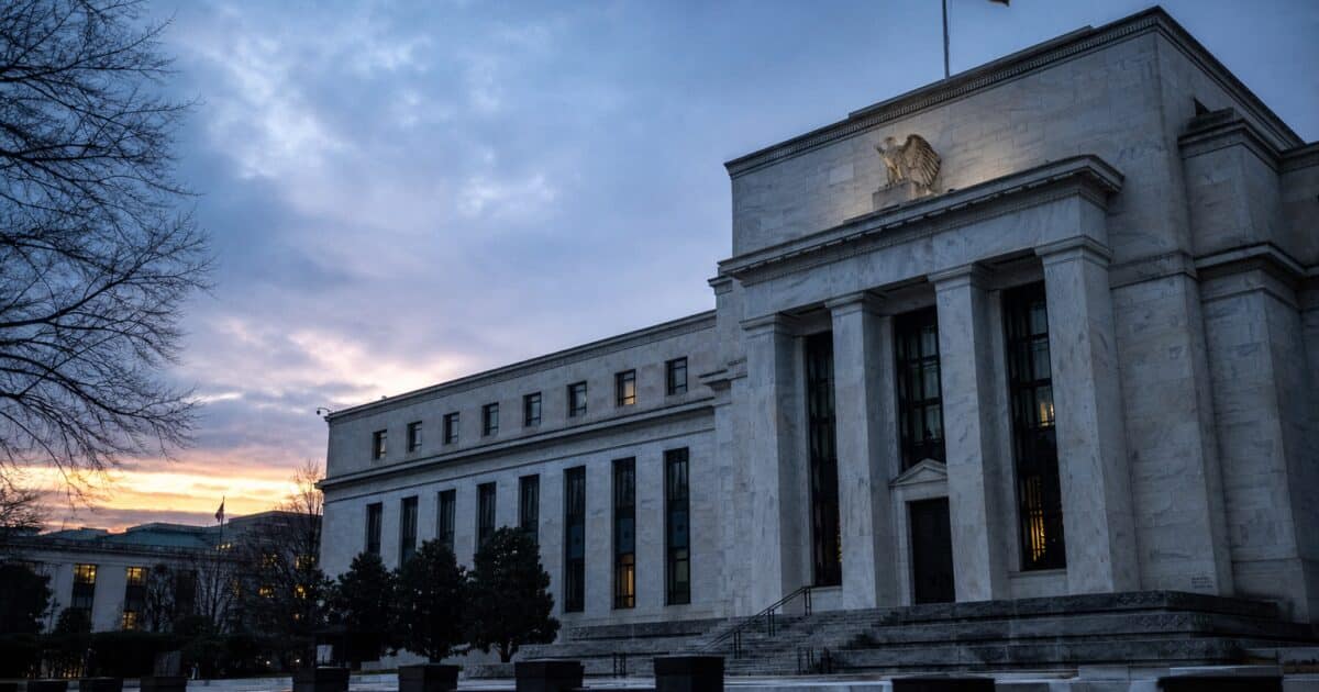 Bitcoin ETF Flows Split Hard on Warsh’s First Fed Meeting Day