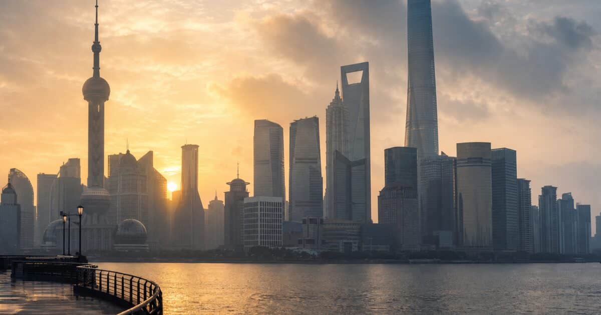 Crypto Community Discusses Weekend Stability and Modest Gains