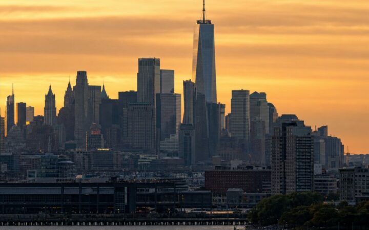Crypto Market Wipes $2.6 Trillion in Cap as Q3 Pressure Builds