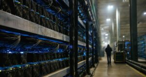 Dave Portnoy Pushes Michael Saylor to Buy More Bitcoin as XRP and MSTR Losses Mount