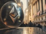 Ethereum Crash Drags Altcoin Market Cap Below $880 Billion