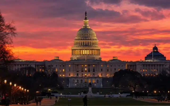 JPMorgan Flags Loophole Risk as Senate Races CLARITY Act Toward July Vote