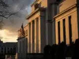 Macro Headwinds Pressure Crypto as Fed Uncertainty Lingers