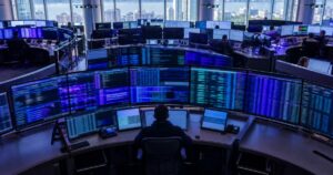 Pyth Brings 24/7 Price Feeds for Stocks, Gold, and Oil to Coinbase and Kraken