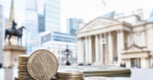 UK Lords Push Back Hard on Bank of England's £20,000 Stablecoin Cap