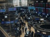 Bitcoin ETF Flows Reveal Cautious Institutional Stance