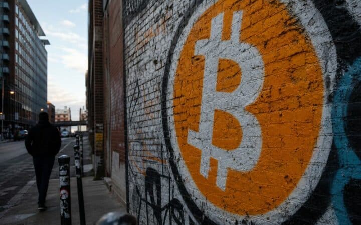 Bitcoin Pushes Against $59,000 as Traders Watch Supply, ETFs, and Government Wallets