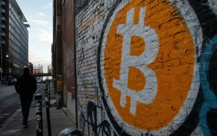 Bitcoin Pushes Against $59,000 as Traders Watch Supply, ETFs, and Government Wallets