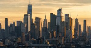Community Pulse Highlights Retail Focus on Weekend Gainers