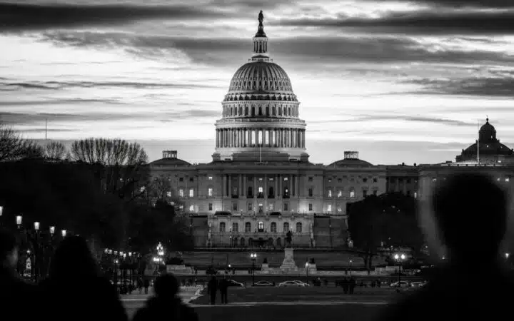 Gillibrand Bill Would Bar Congress Members and the President From Launching Memecoins