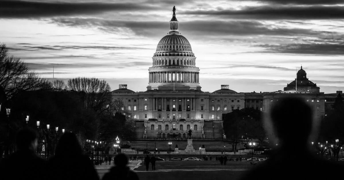 Gillibrand Bill Would Bar Congress Members and the President From Launching Memecoins