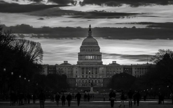 Lummis Pushes CLARITY Act as Congress Eyes 50-State Digital Asset Rules