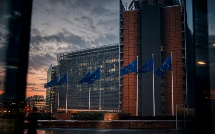 MiCA Wipes Out 90% of Europe's Crypto Firms, Just 280 CASPs Survive