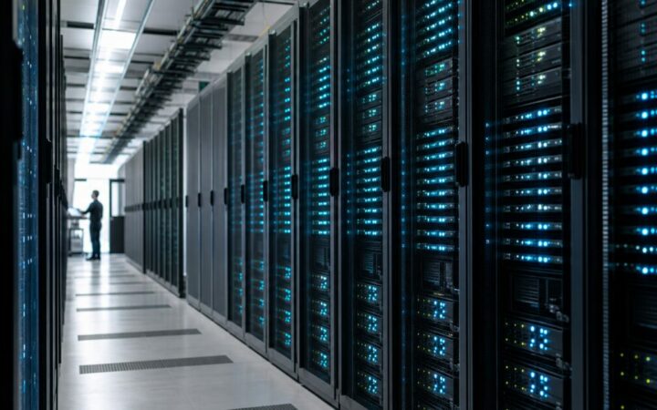 Morgan Stanley Ethereum and Solana Trusts List on NYSE Arca With 0.14% Fee and Full Staking Rewards