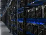 Peter Brandt Spots Bitcoin Inverted Head and Shoulders as Neckline Looms