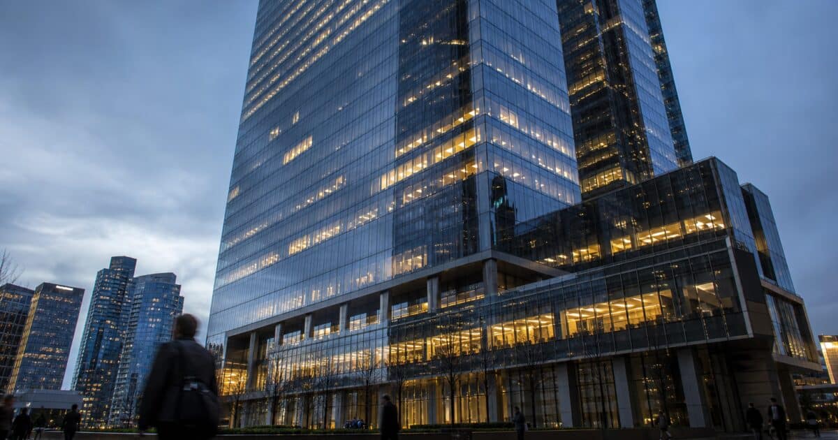 Solana’s RWA Holders Top 300,000 as Circle Drops $250M Into Network