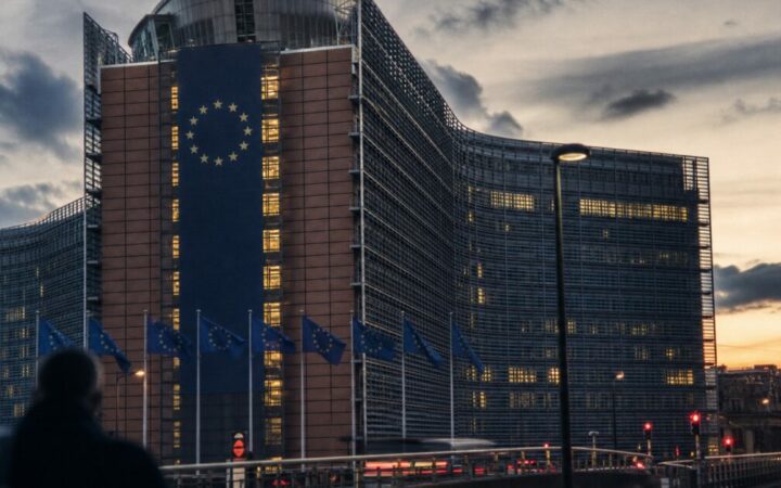 Standard Chartered Joins 56 Other Firms in ESMA's First MiCA Registry