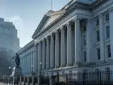 Standard Chartered Pushes Strategy Rethink at World's Largest Bitcoin Treasury Firm