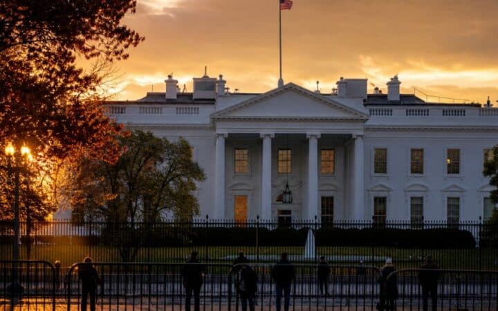 Trump's $1.4 Billion Crypto Haul Puts White House Conflict Rules Under Fire