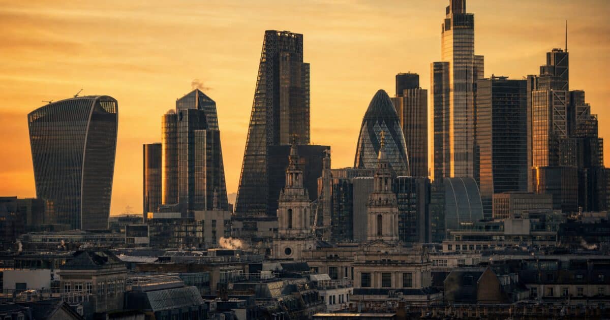 UBS Backs British Pound as UK Fiscal Risks Mount in 2026