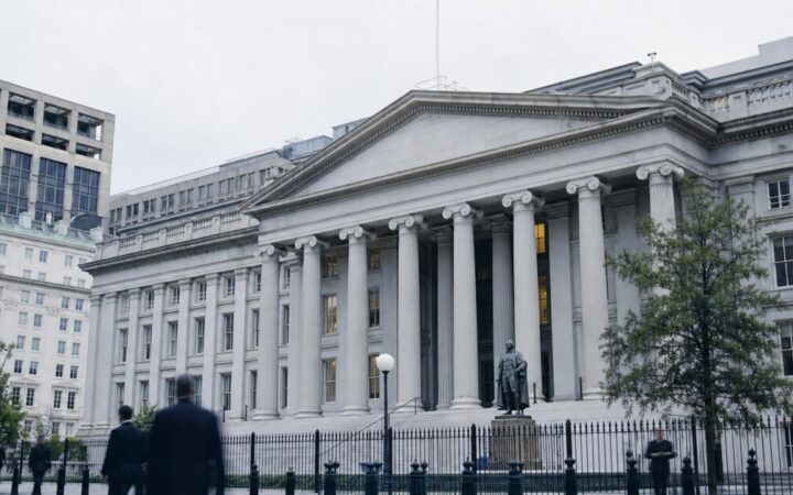 Bitcoin Clears $75,000 After U.S. Treasury Buyback Move Sparks Short Squeeze