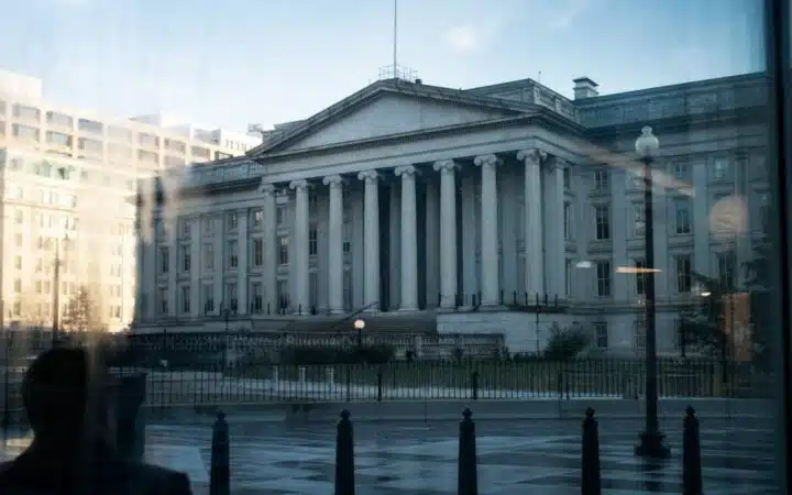 Bitcoin Tops $80,000 as Treasury Buybacks Flood Markets, Solana Jumps 8%