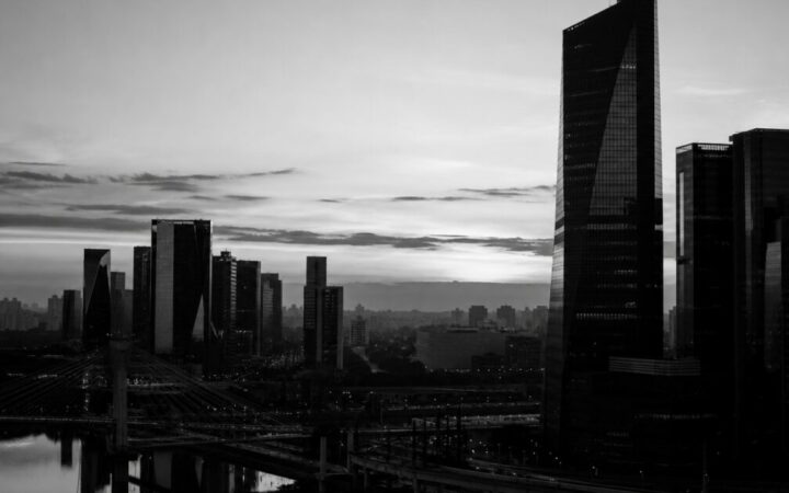 Brazil's Central Bank Hits Large Crypto Transfers With Mandatory 24-Hour Freeze