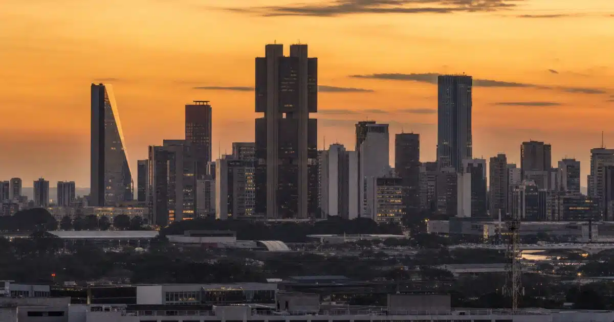 Brazil's Central Bank Targets $10,000 Crypto Transfers With Mandatory 24-Hour Hold