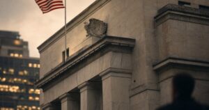 Crypto Gains Reflect Fed Influence as Traders Eye Macro Signals
