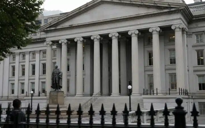 Decta Taps OpenPayd's MiCA-Licensed Rails to Run USDC Treasury Across 32 Markets