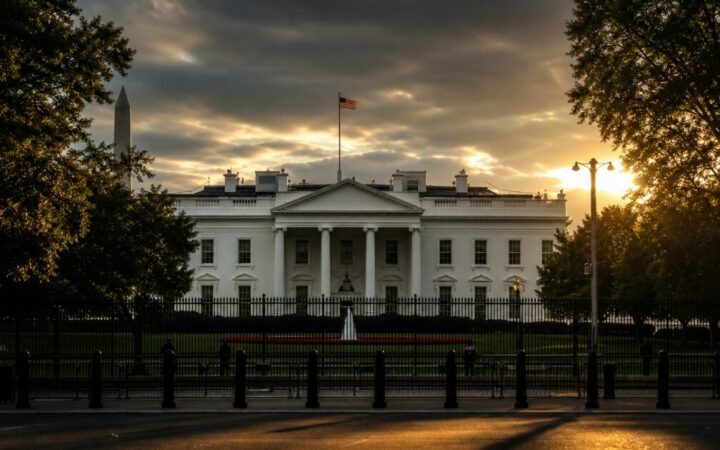 Former White House Teleprompter Operator Hit With $250,000 Crypto Insider Trading Fine
