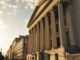 La SEC et la CFTC Avancent sur le Crypto Sans Attendre le Vote de Septembre sur la Clarity Act