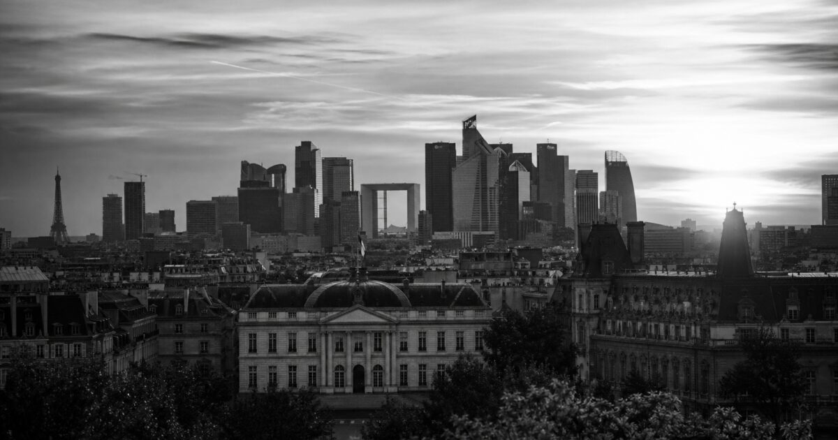 Le Déficit Français Grimpe à 106,8 Milliards d'Euros et Dépasse le Budget de la Défense