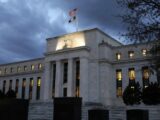 Macro Pressures Guide Crypto Moves in Fed Expectation Climate