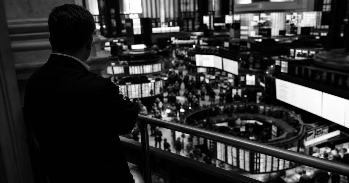 Spot Bitcoin ETF Inflows Highlight Institutional Positioning Trends