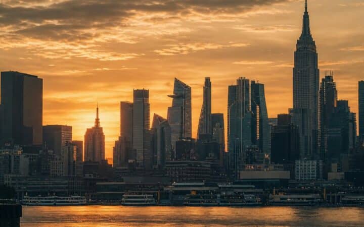Stellar's RWA Market Hits $4 Billion, Up 360% — But XLM Still Drops 11%