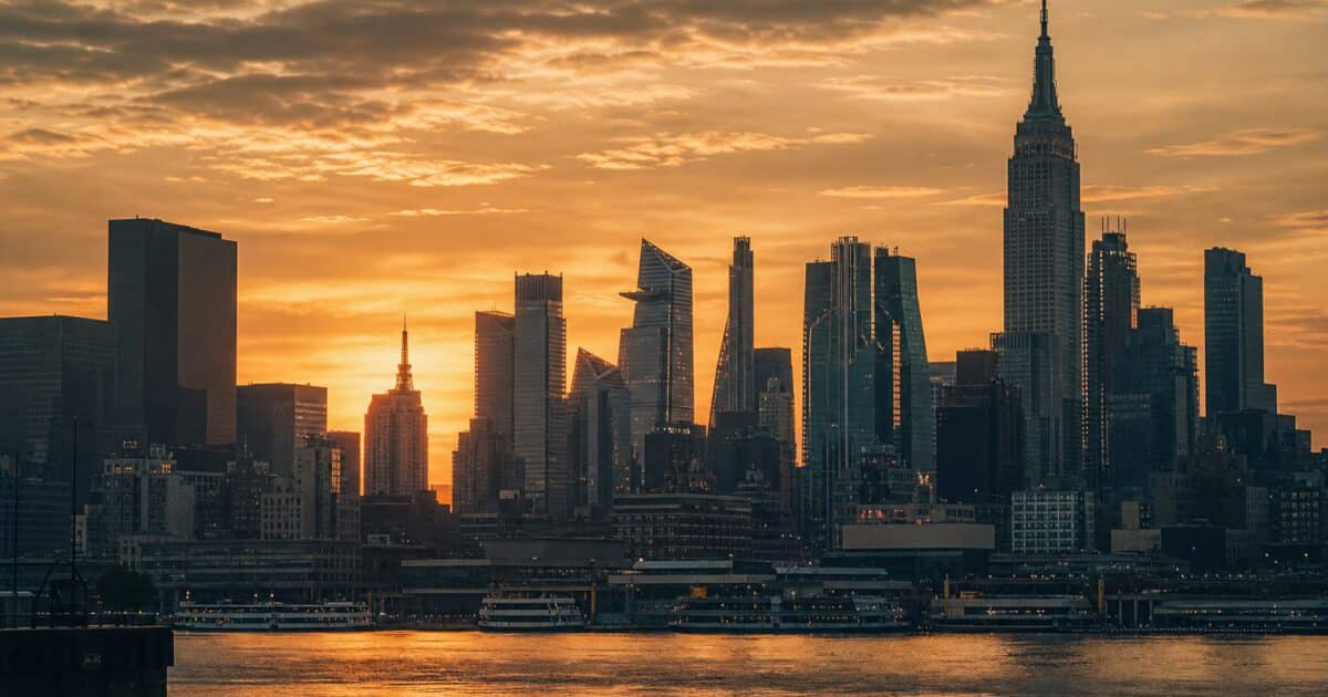 Stellar's RWA Market Hits $4 Billion, Up 360% — But XLM Still Drops 11%