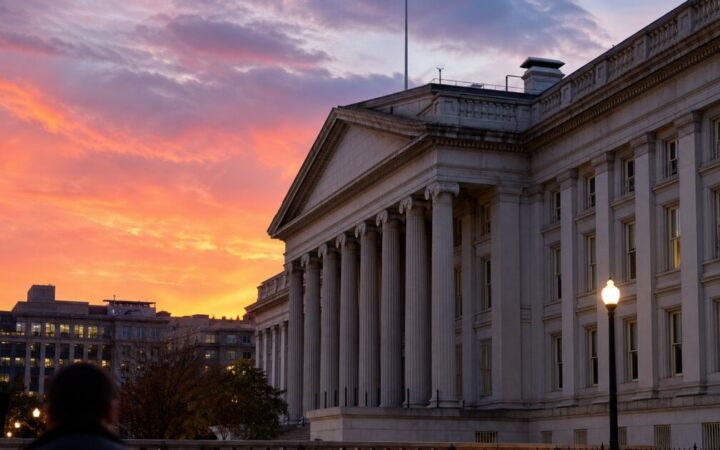 Treasury Yields Jump as Warsh Pushes Rate Hikes and Oil Hits New Highs