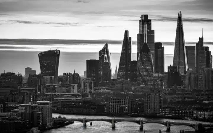 UK Finds 240 Crypto Millionaires as HMRC Pulls £717 Million in Declared Gains