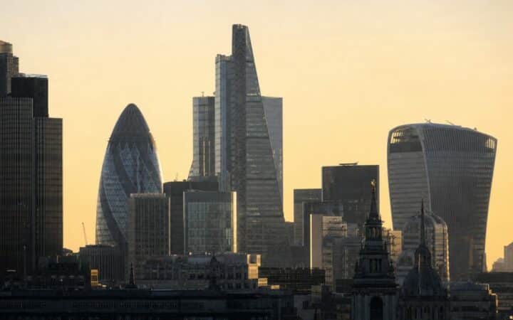 UK Tax Authority Flags 240 Crypto Millionaires as $18.7 Billion in Disposals Hit the Books
